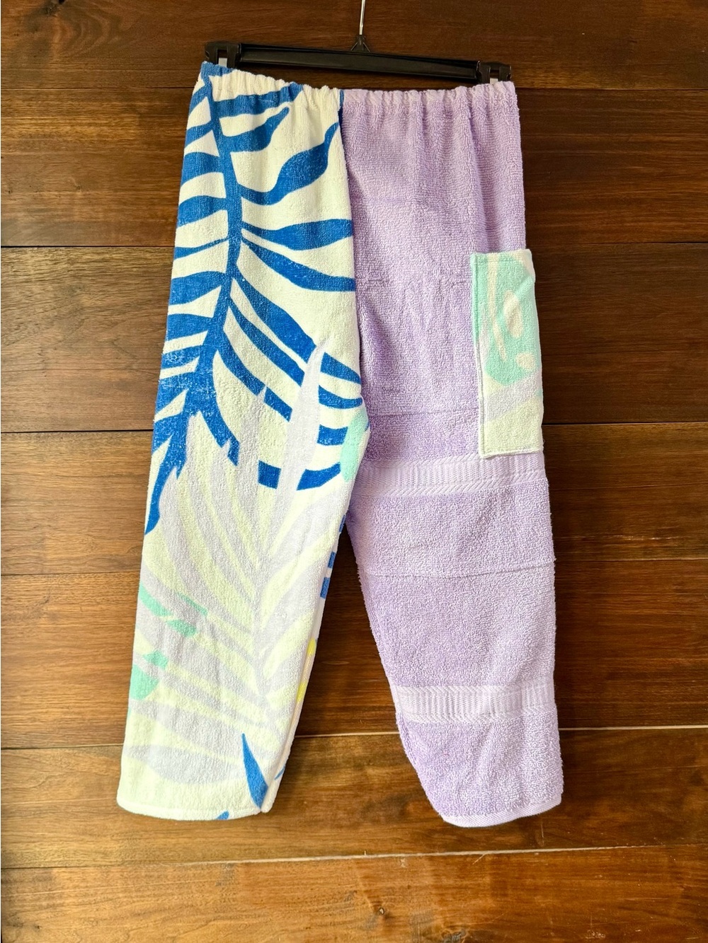 Towel pants tropical and purple